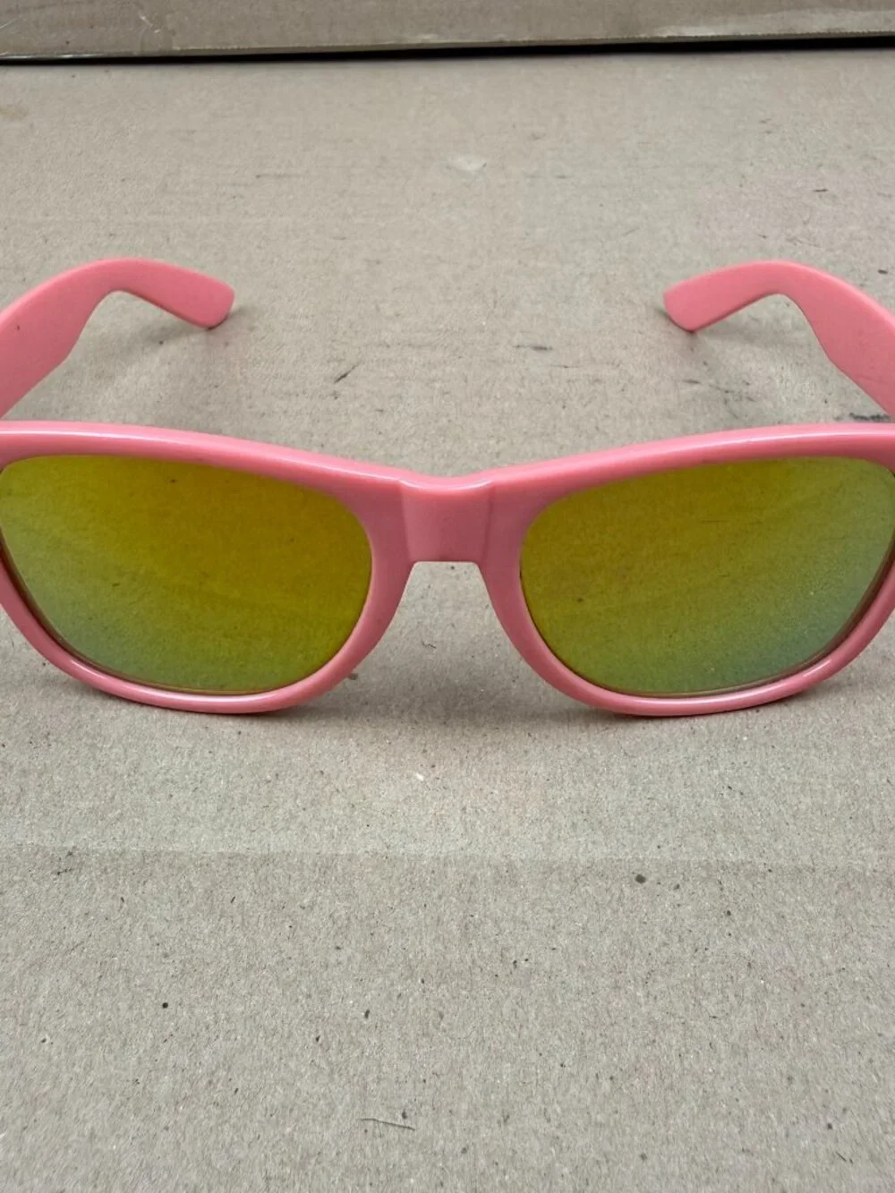 Pink Sunglasses With Bow Detail - Scratch Damage